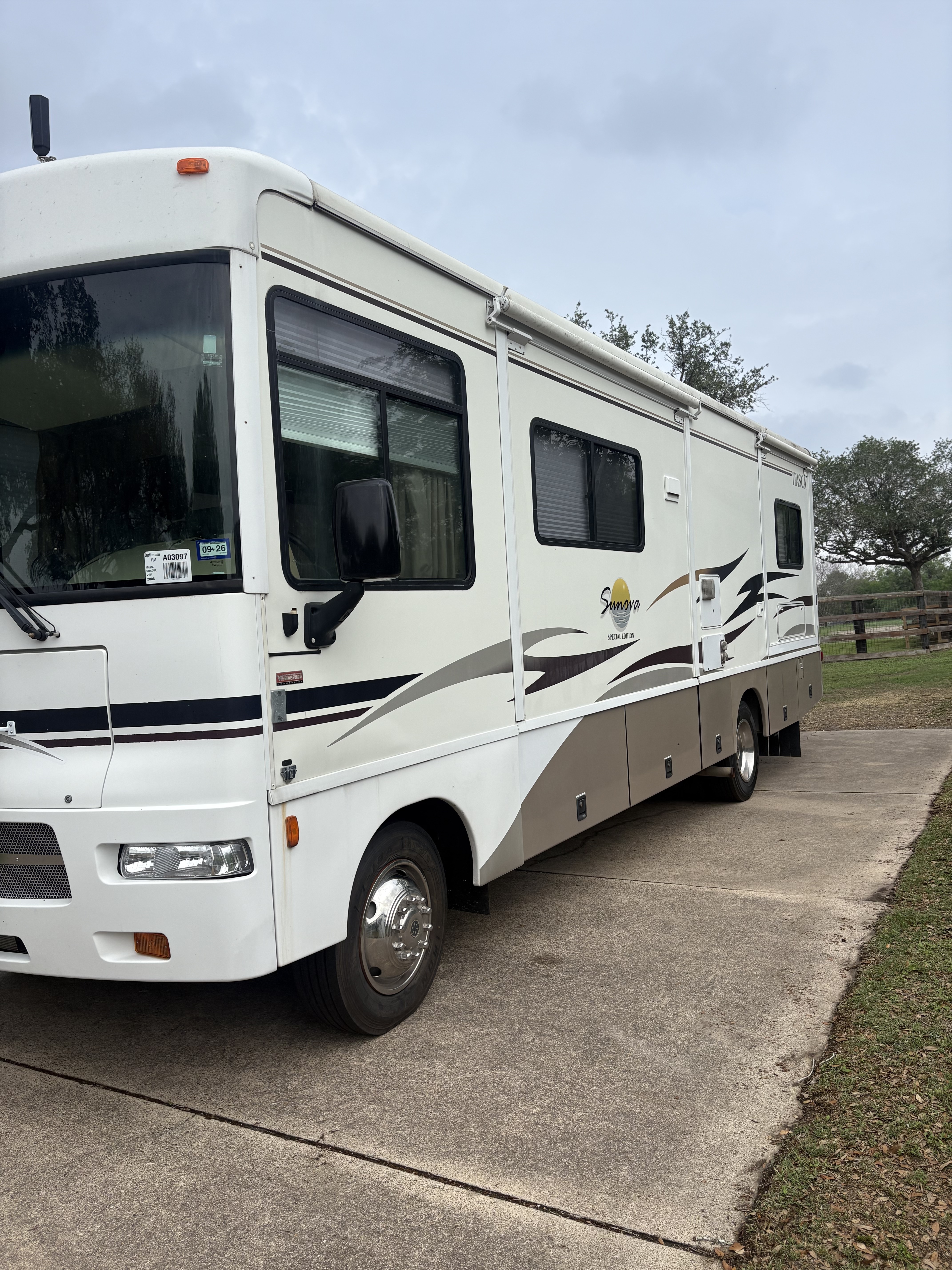 2006 Winnebago ITASCA 40AD in robstown TX