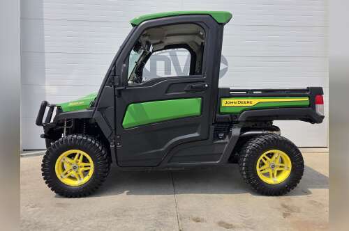 2023 John Deere XUV835R Premium Cab in atlantic IA