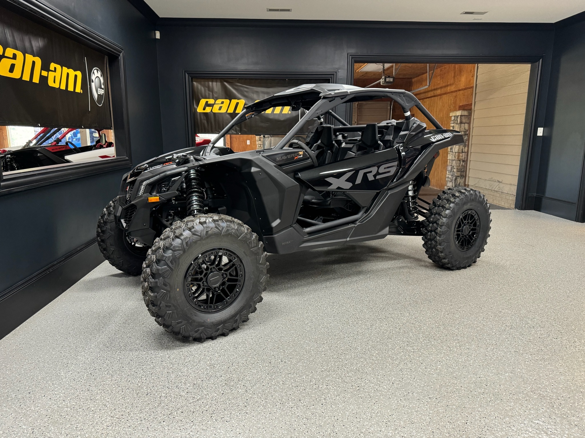 2025 Can-Am Maverick X3 X RS Turbo RR with Smart-Shox in iron station NC