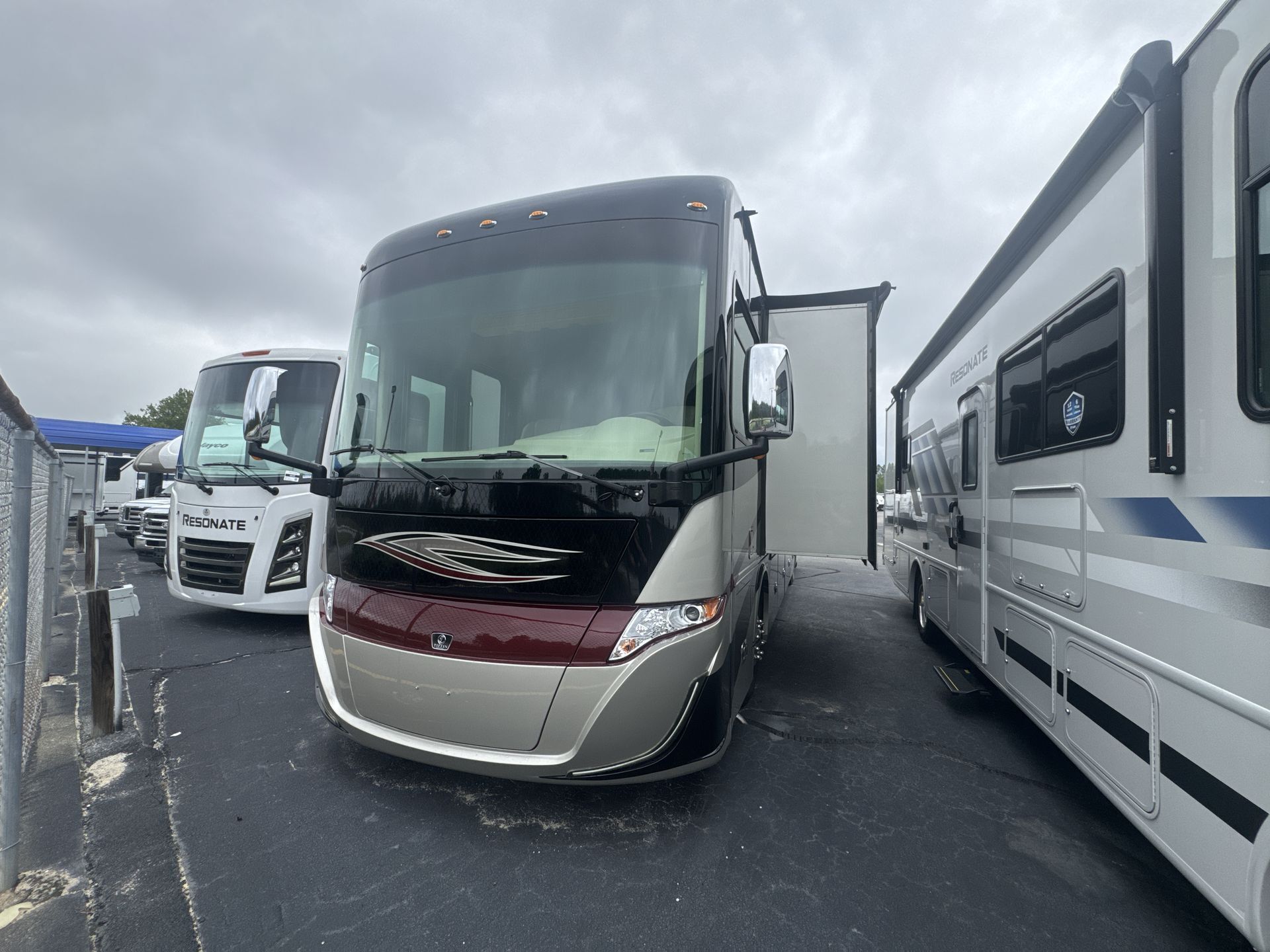 2018 Tiffin Motorhomes Allegro Red 37BA in mcbee SC