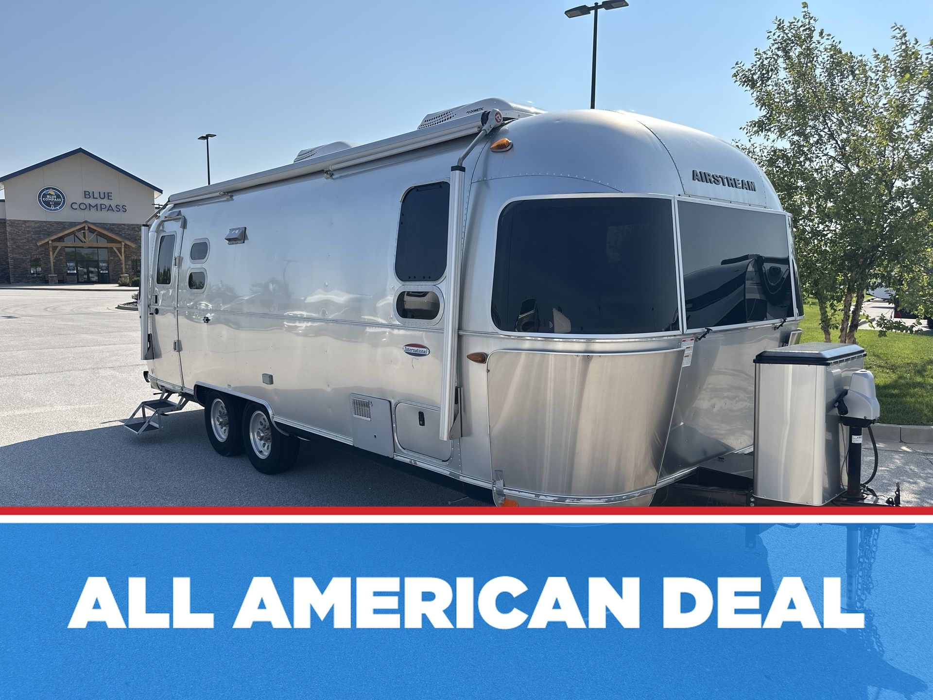 2017 Airstream International Serenity 25FB RV