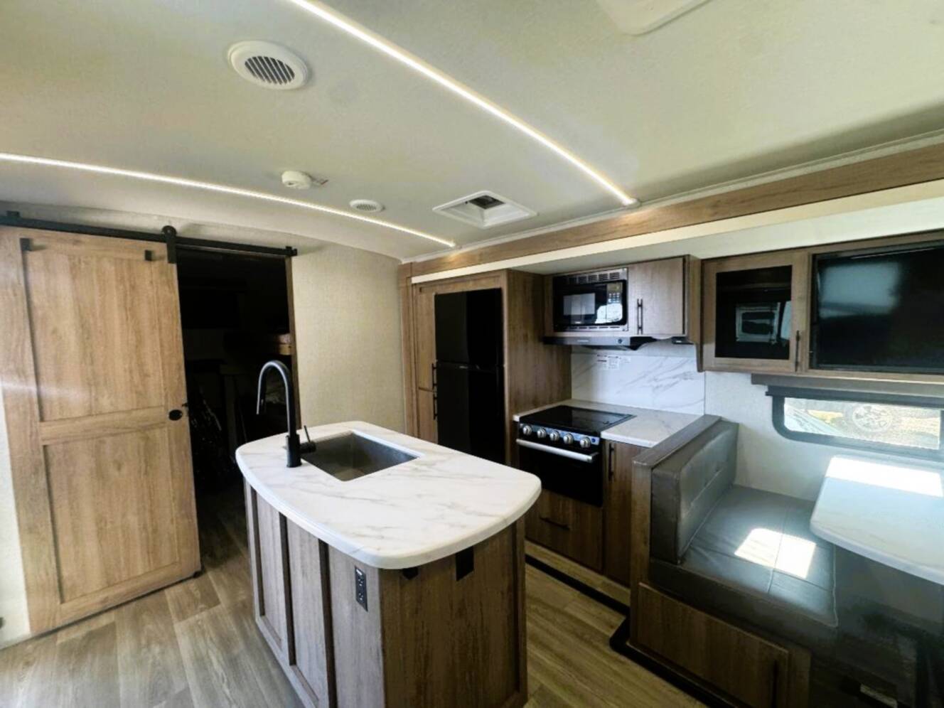 A photo of this 2024 Grand Design IMAGINE 3210BH