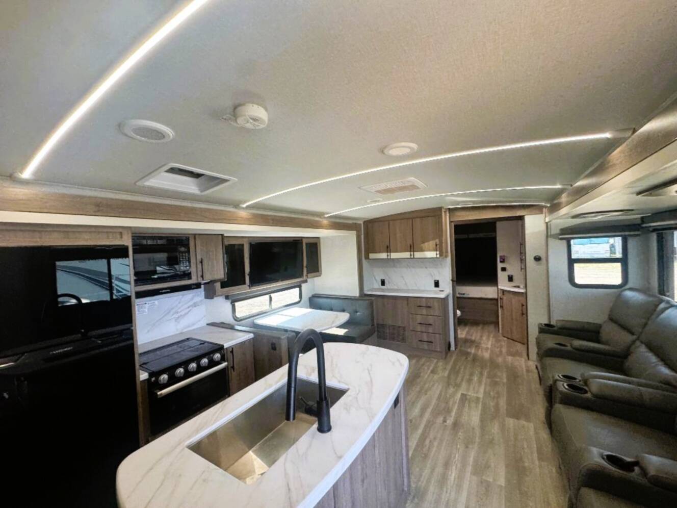 A photo of this 2024 Grand Design IMAGINE 3210BH