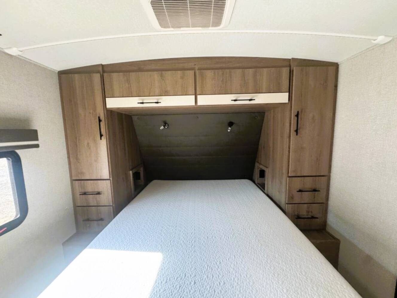 A photo of this 2024 Grand Design IMAGINE 3210BH