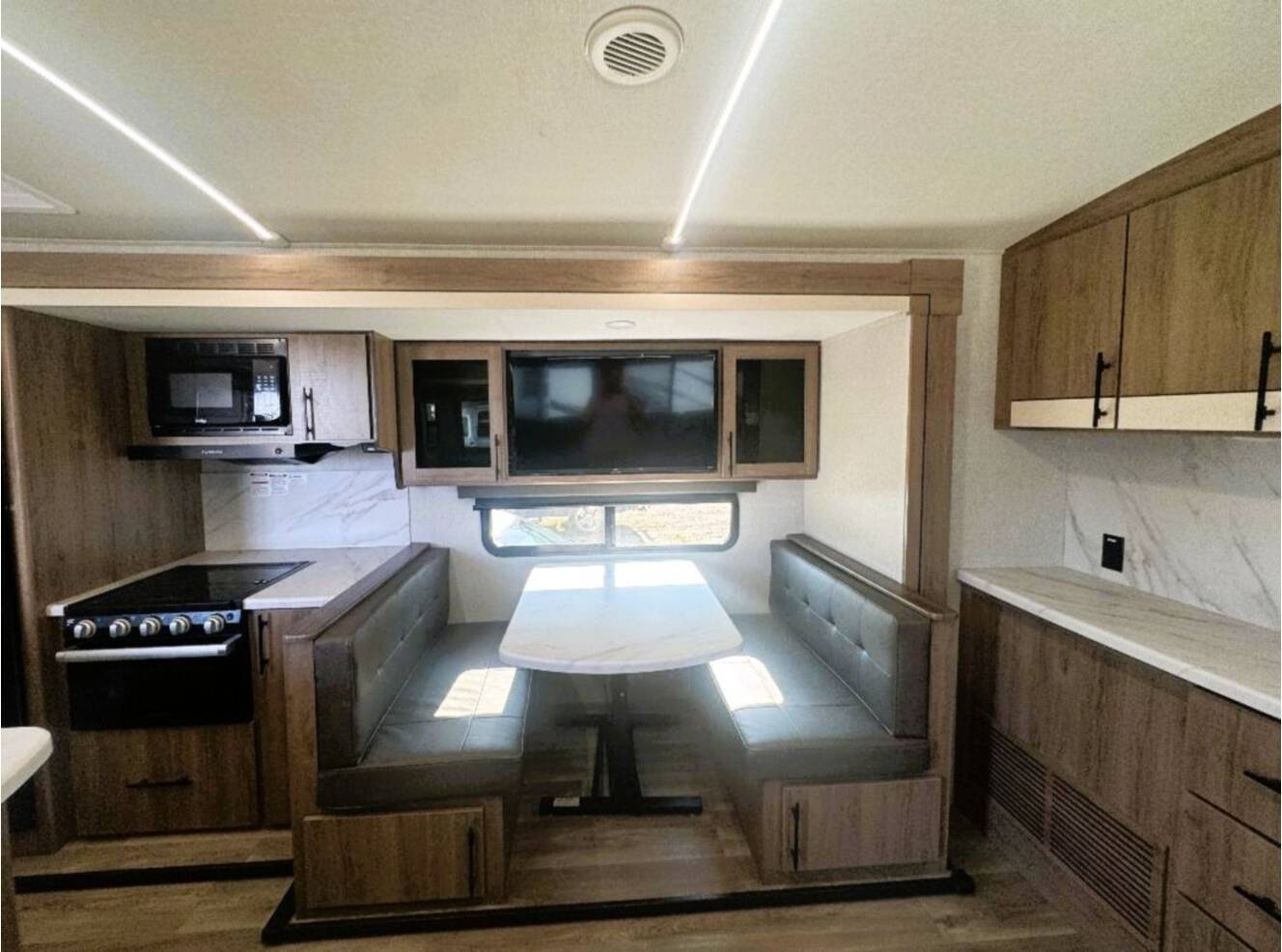 A photo of this 2024 Grand Design IMAGINE 3210BH