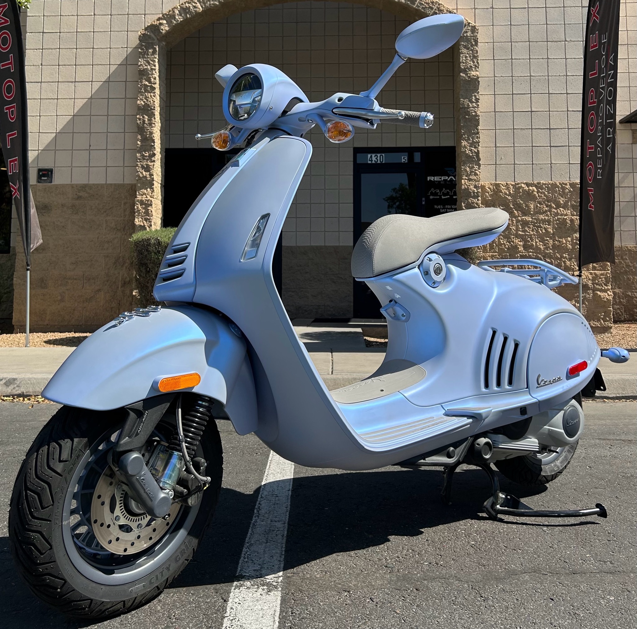 2025 Vespa 946 Snake 150 150 in Chandler, AZ