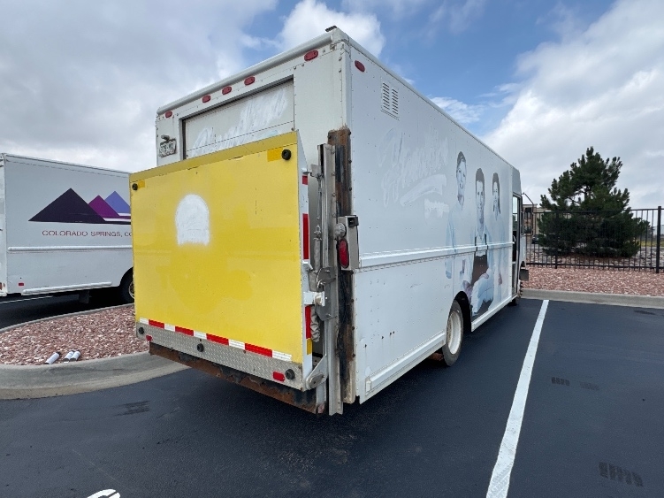 2005 Freightliner MT45 in Aurora, CO