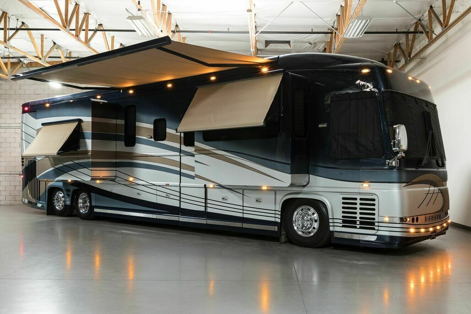 2006 Newell Coach 45 in laurie MO