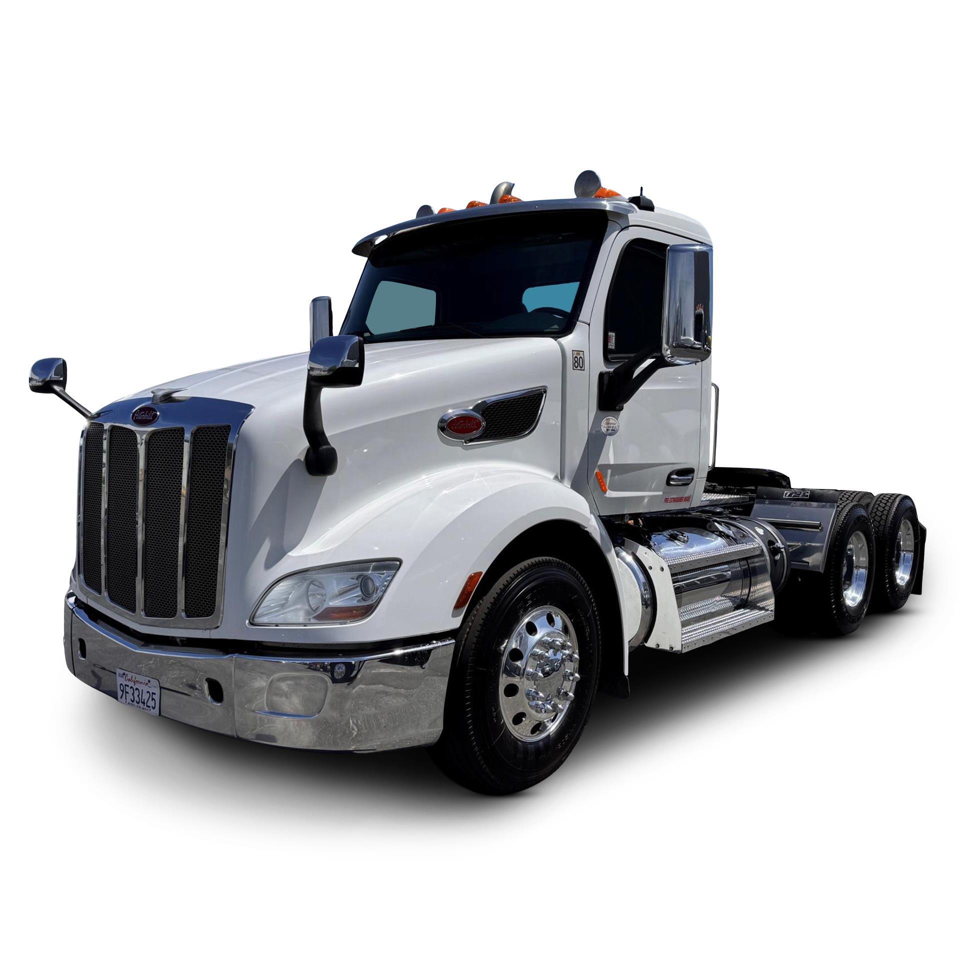 2020 PETERBILT 579 in Pico Rivera, CA