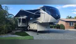 2022 Jayco PINNACLE 36SSWS RV