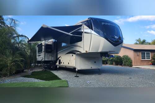 2022 Jayco PINNACLE 36SSWS in fallbrook CA