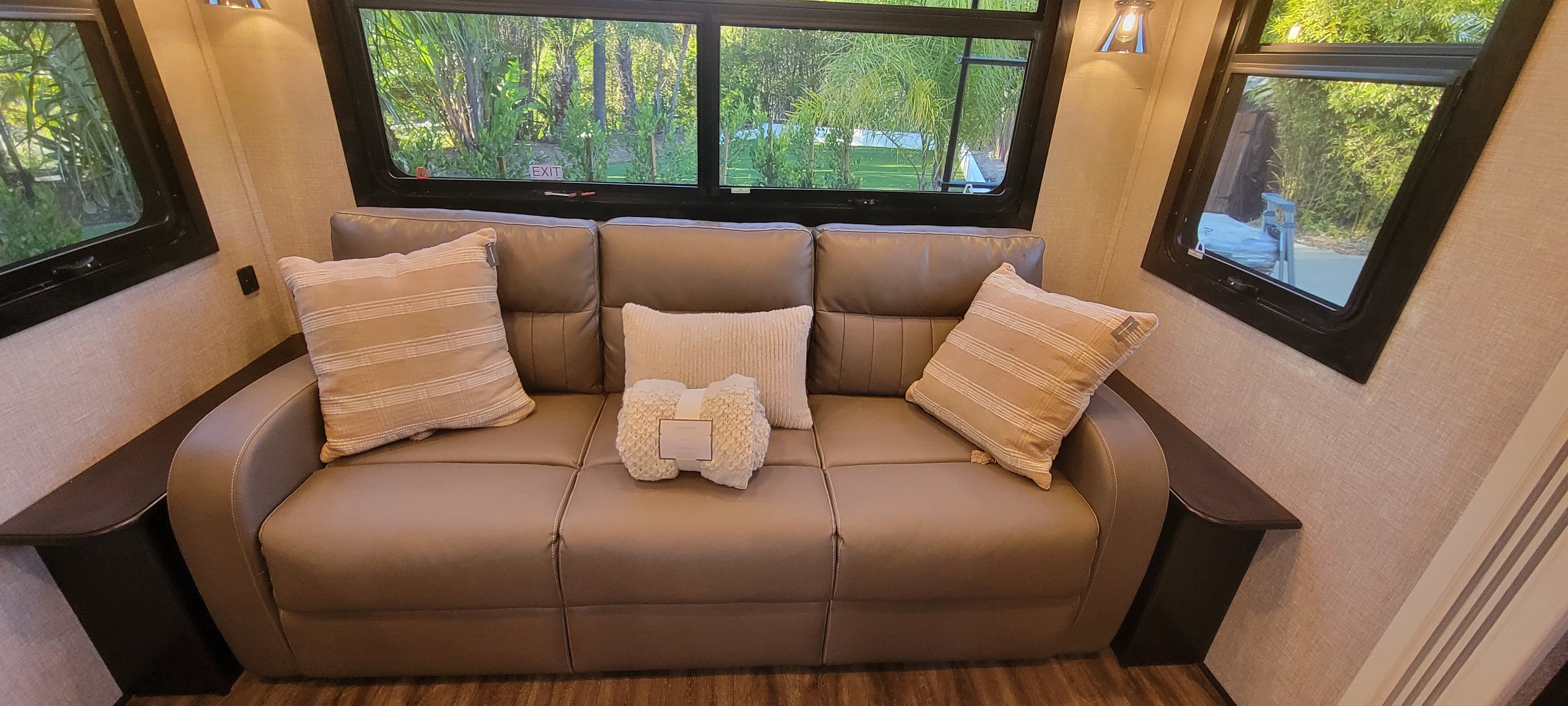 View more photos of this listing