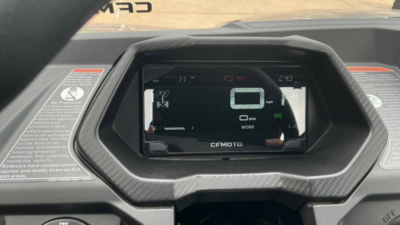 A photo of this 2026 CFMOTO CF600UZ