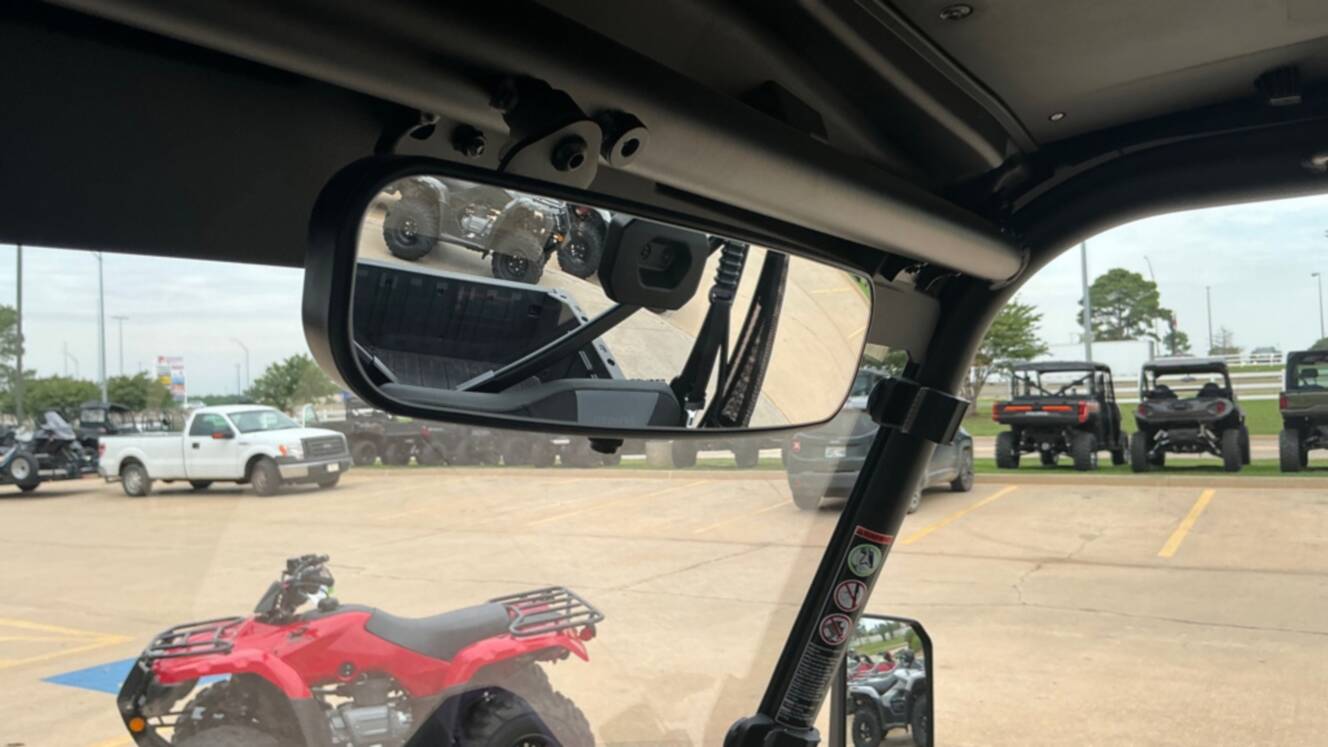 A photo of this 2026 CFMOTO CF600UZ