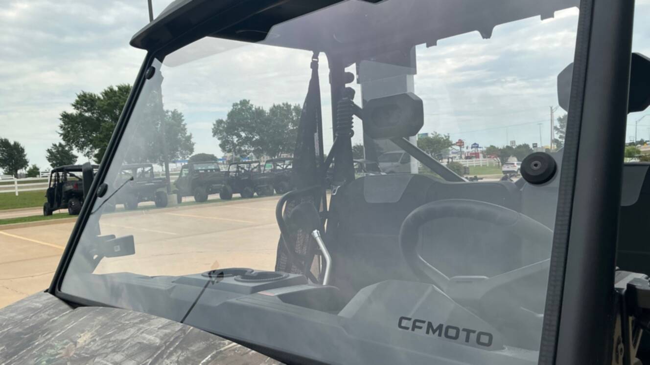 A photo of this 2026 CFMOTO CF600UZ