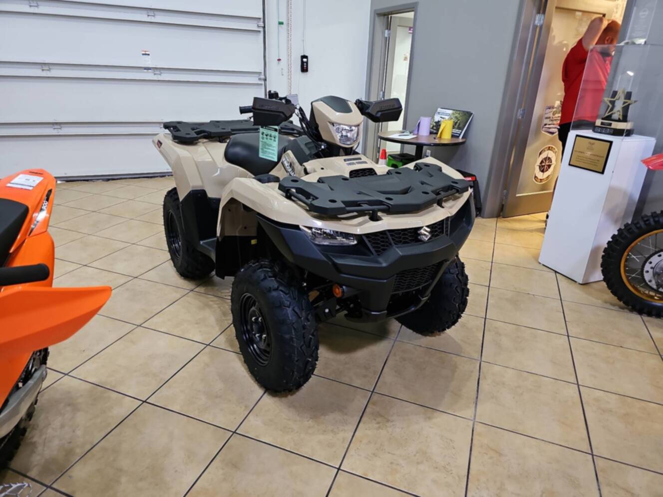A photo of this 2026 Suzuki KingQuad 750 AXi Power Steering