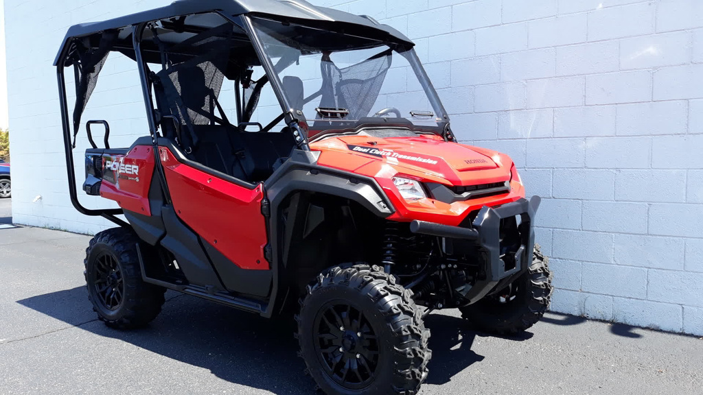 2025 Honda Pioneer 1000-5 Deluxe in southgate MI