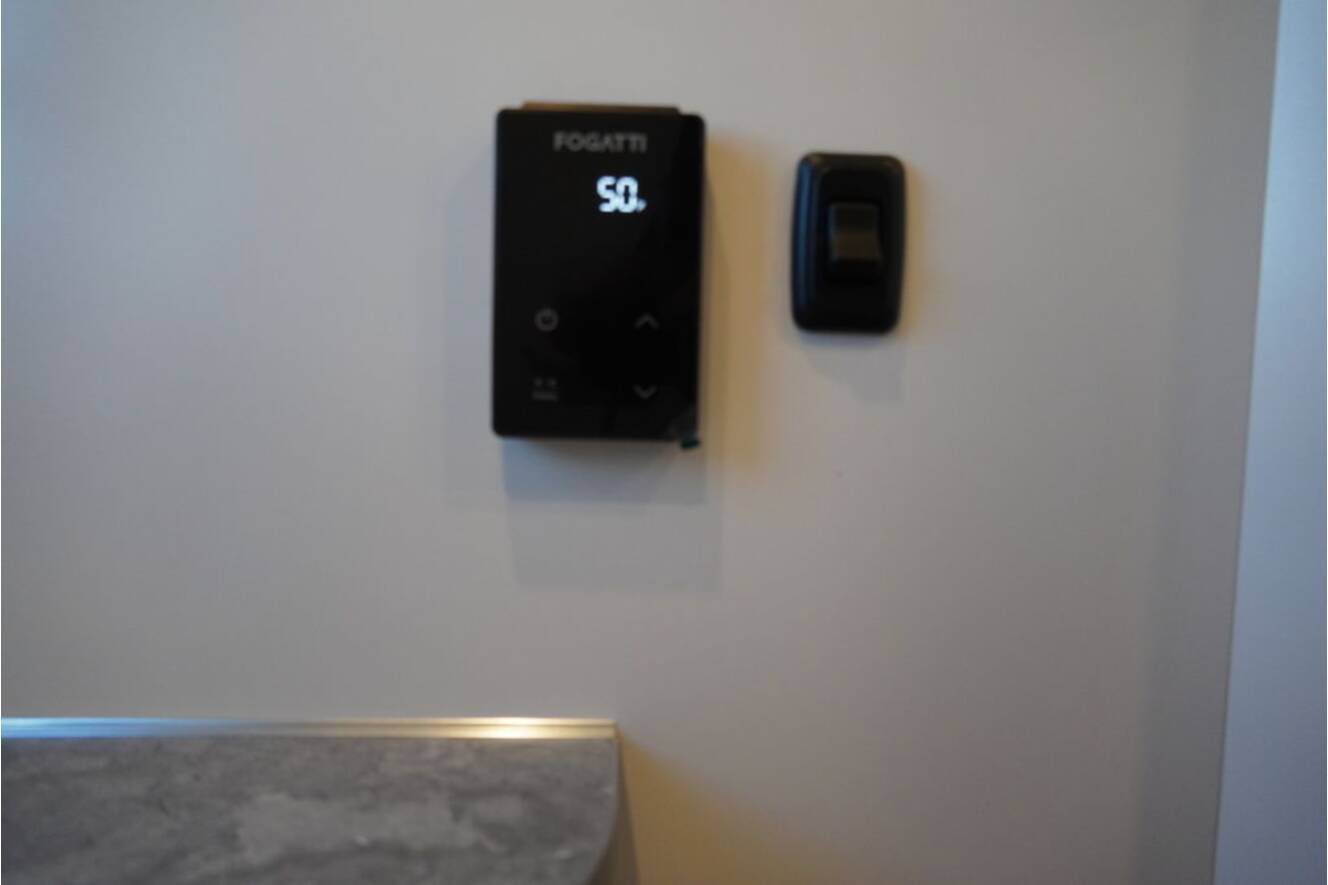A photo of this 2026 Airstream International 25FBT Hatch