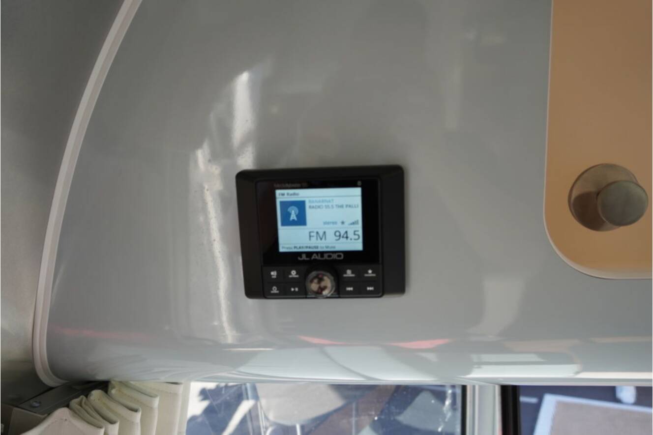 A photo of this 2026 Airstream International 25FBT Hatch