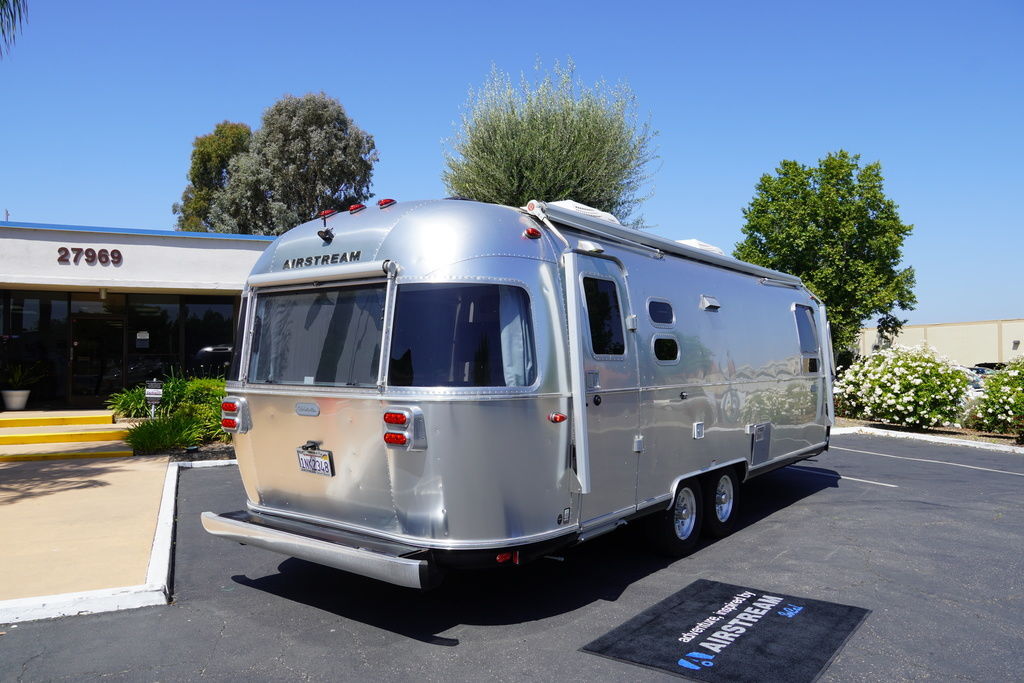 2020 Airstream Globetrotter 27FBQ in temecula CA