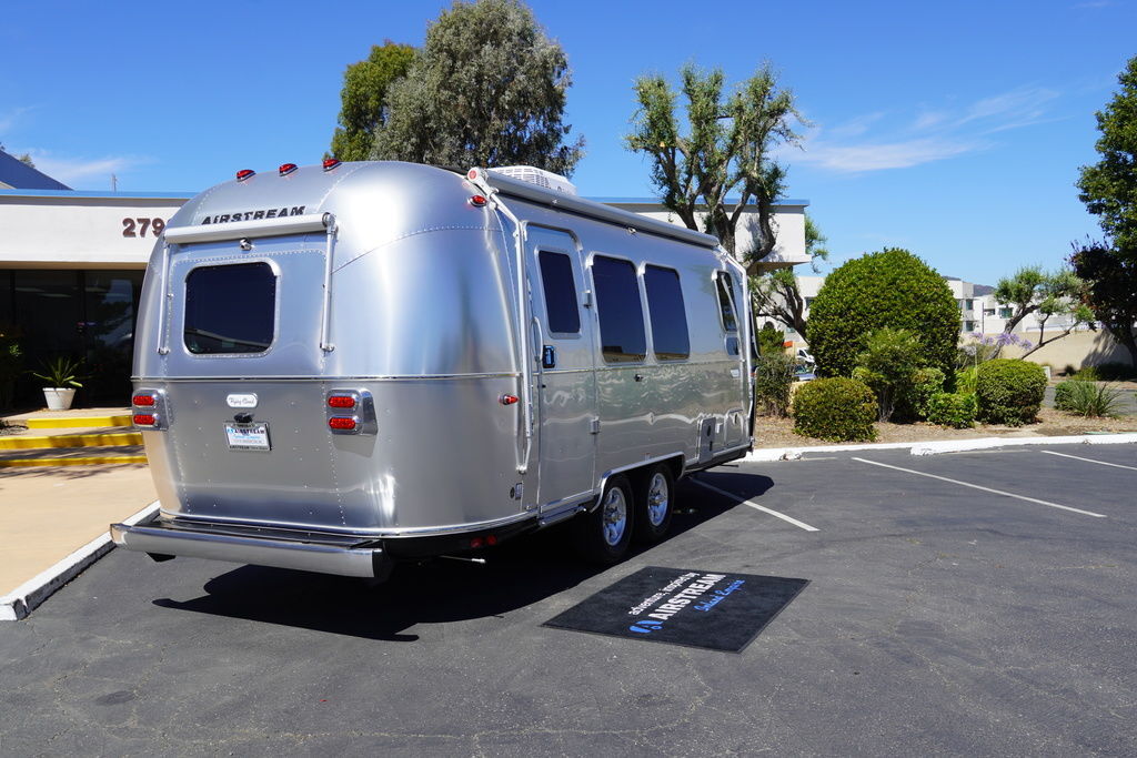 View more photos of this listing