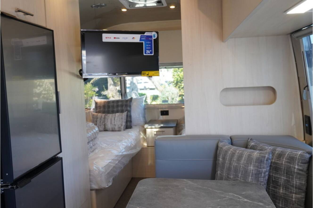 A photo of this 2026 Airstream Flying Cloud 23FBT