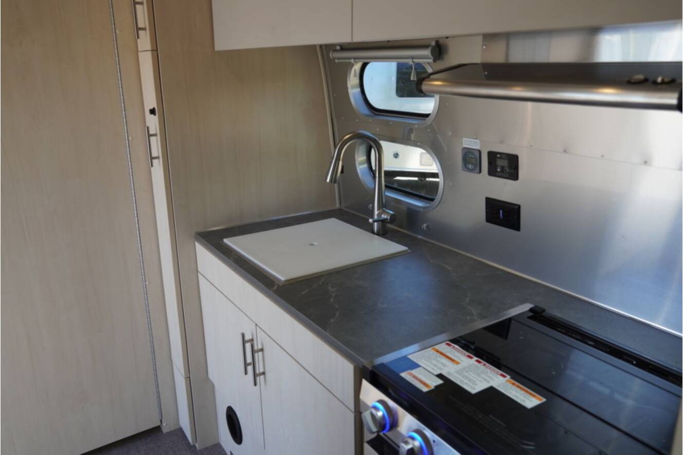 A photo of this 2026 Airstream Flying Cloud 23FBT