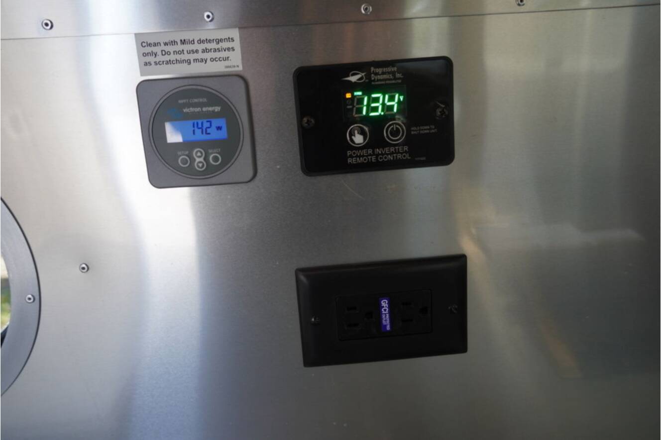 A photo of this 2026 Airstream Flying Cloud 23FBT