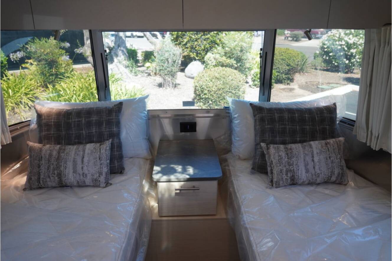 A photo of this 2026 Airstream Flying Cloud 23FBT