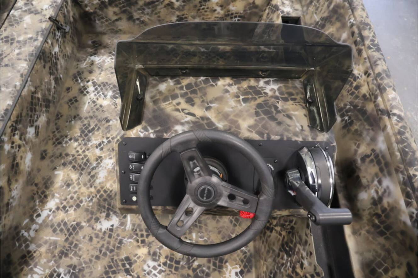 A photo of this 2025 Excel 1651 SC River Warrior