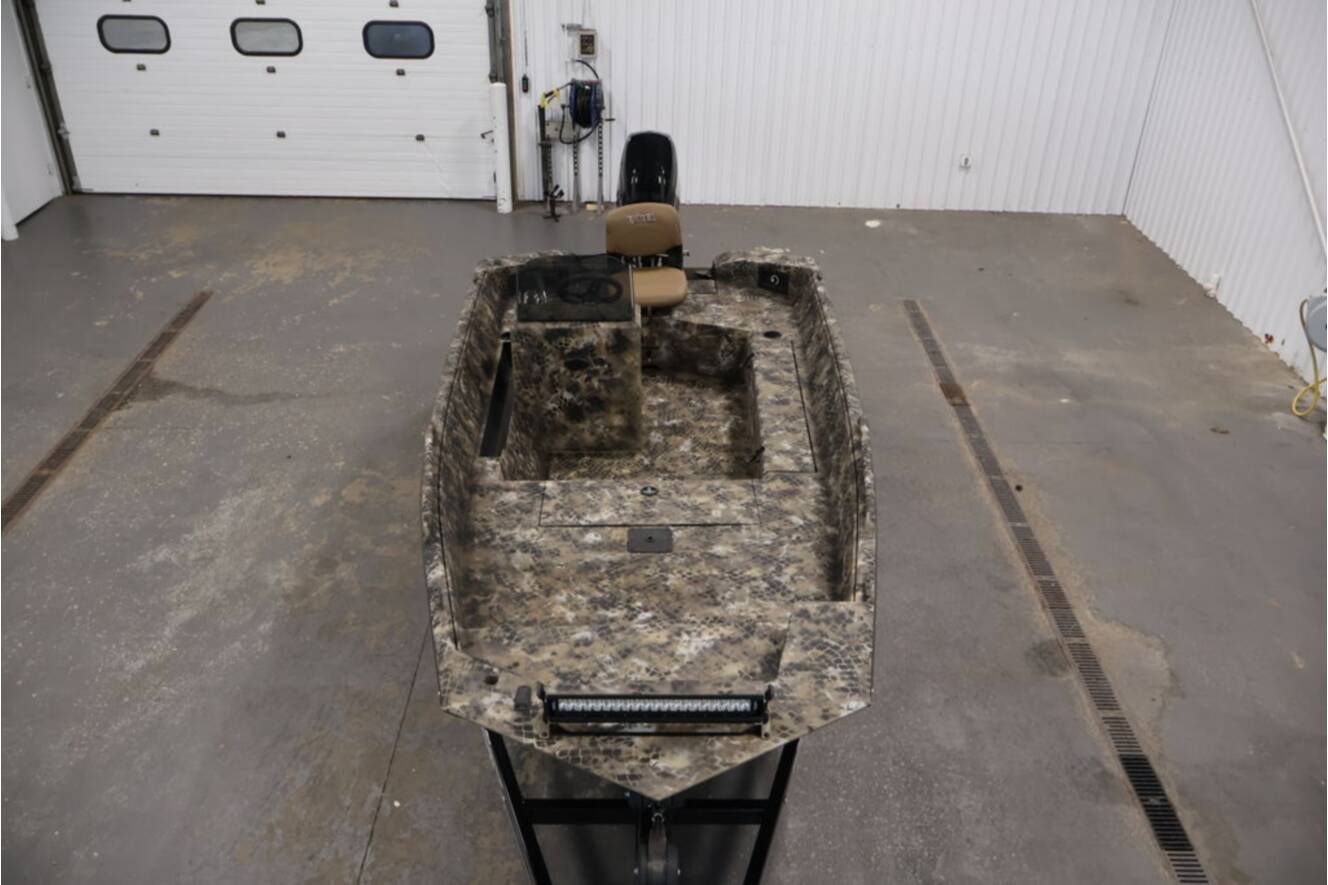 A photo of this 2025 Excel 1651 SC River Warrior
