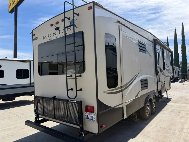 2018 Keystone MONTANA HIGH COUNTRY 305RL
