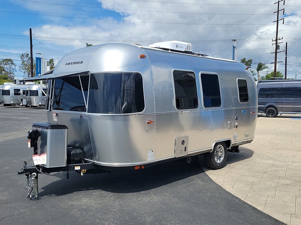 View more photos of this listing