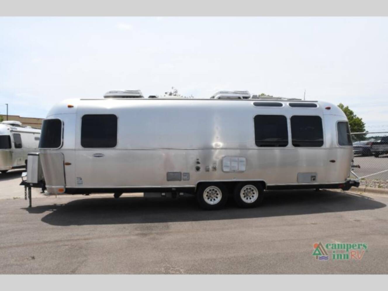 A photo of this 2014 Airstream International Signature 27FB