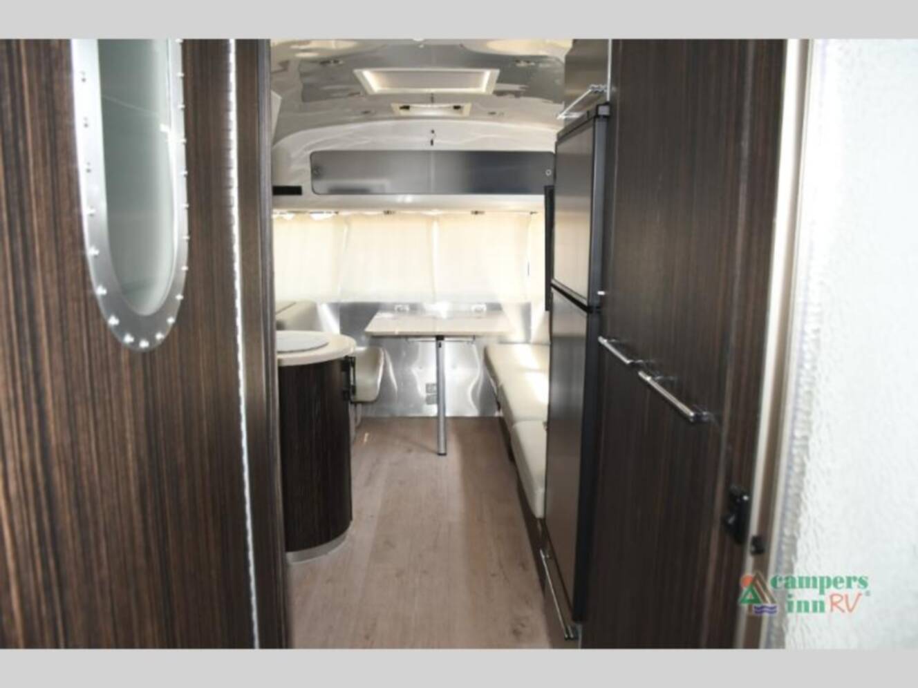 A photo of this 2014 Airstream International Signature 27FB