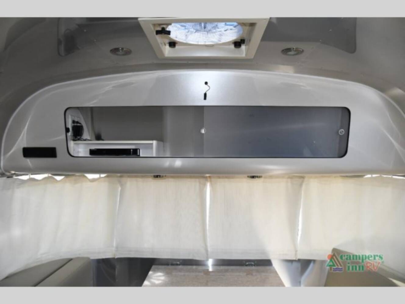A photo of this 2014 Airstream International Signature 27FB