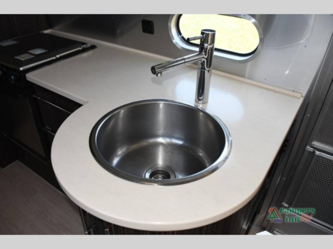 A photo of this 2014 Airstream International Signature 27FB