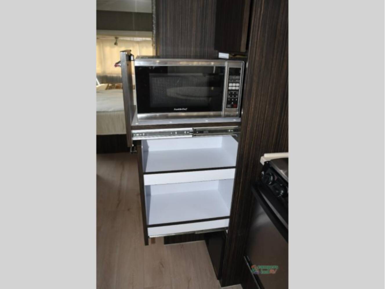 A photo of this 2014 Airstream International Signature 27FB