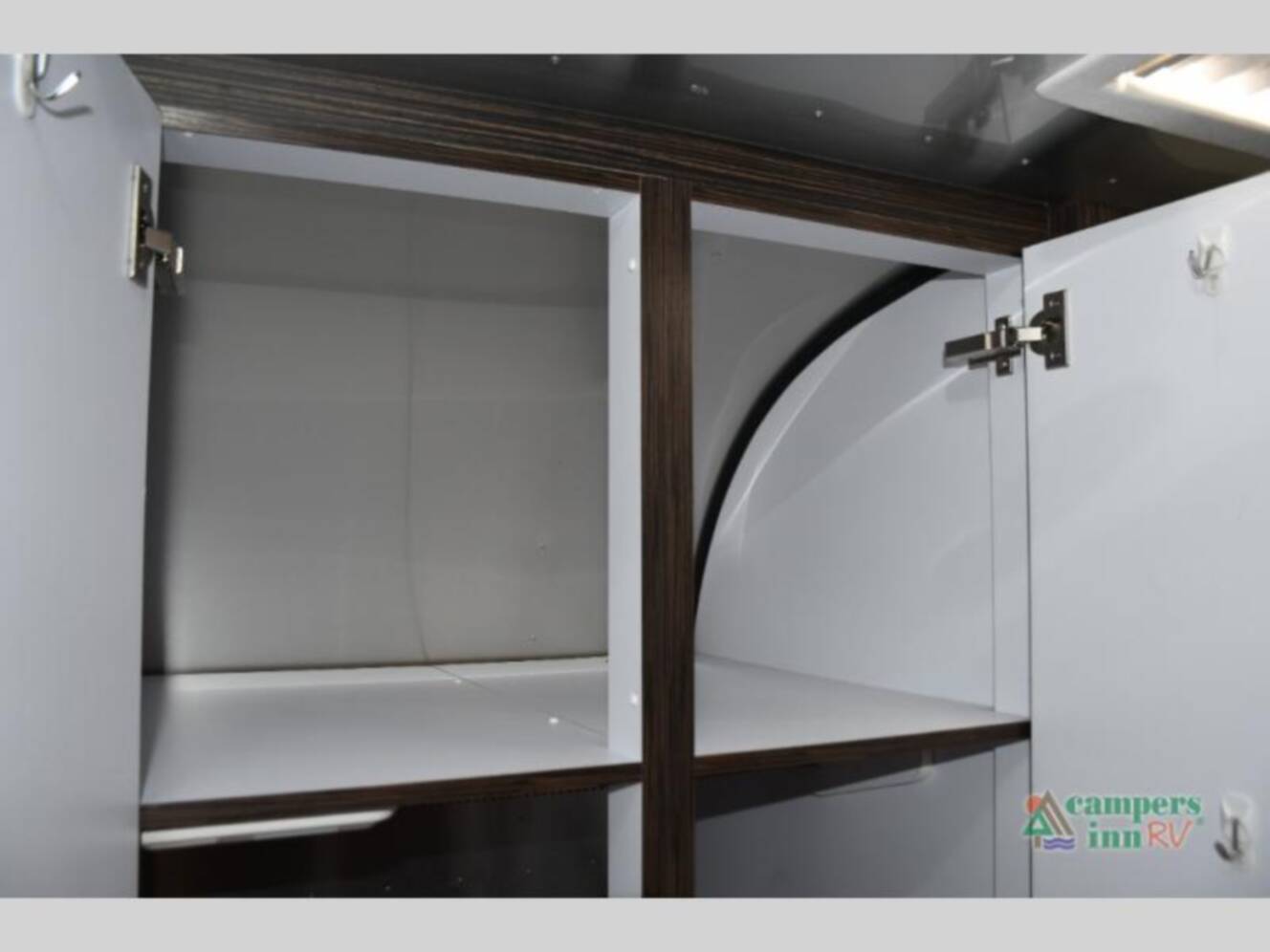 A photo of this 2014 Airstream International Signature 27FB