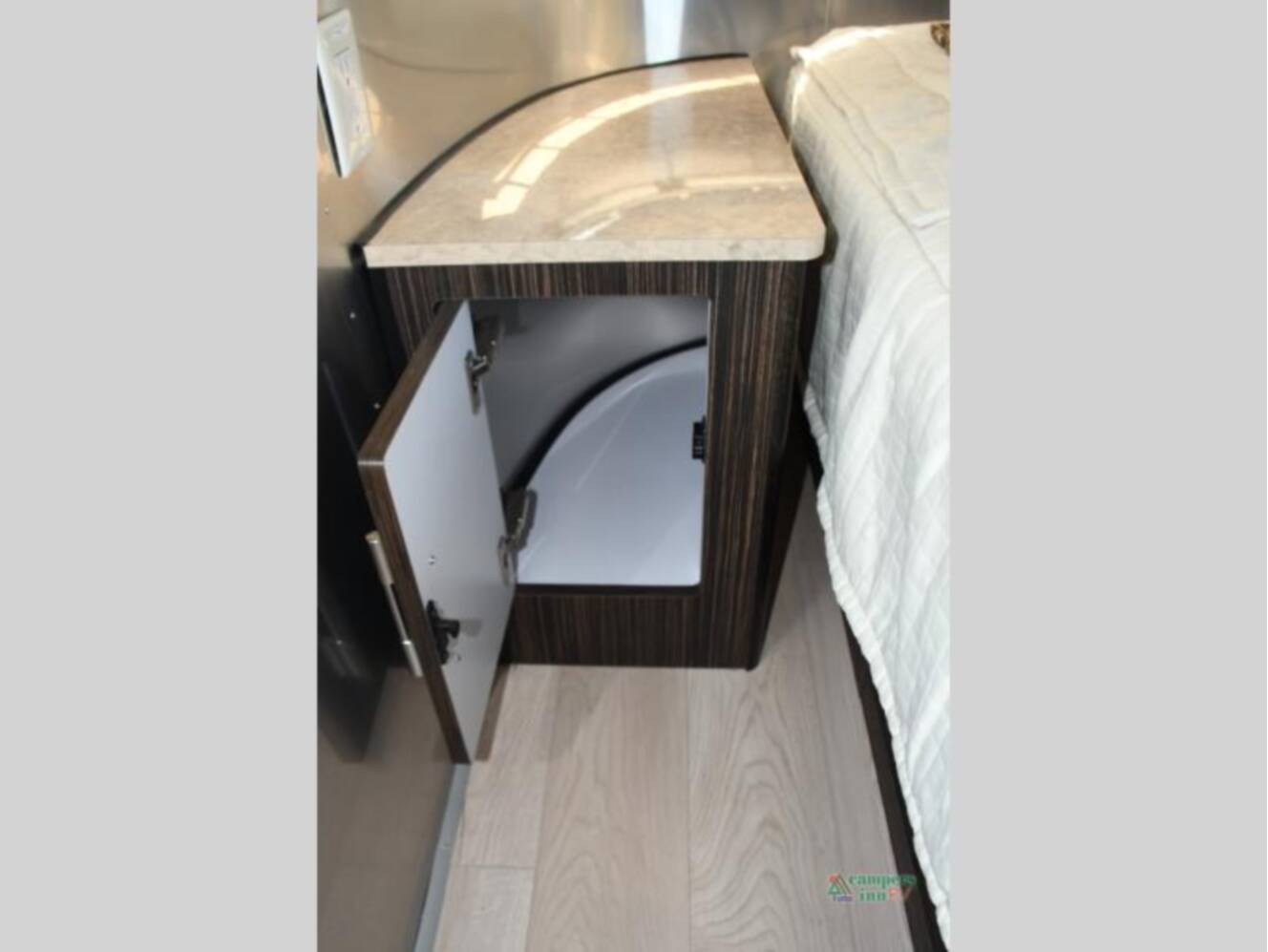 A photo of this 2014 Airstream International Signature 27FB