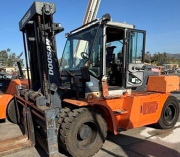 2016 Doosan Infracore D120S-7 in Bristol, PA