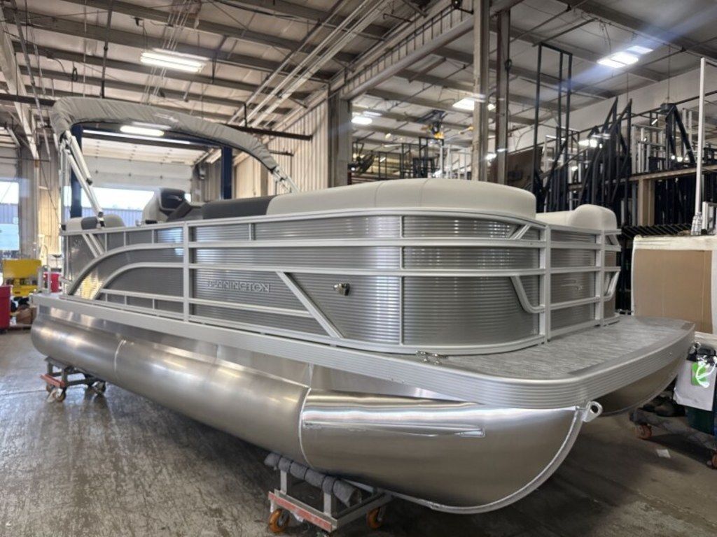 2027 Bennington S-One Quad Bench 20 S1SR Pontoon in wayzata MN