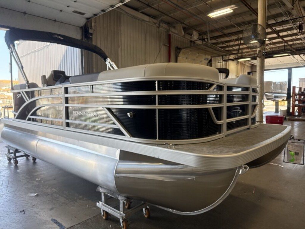 2027 Bennington S-One Quad Bench 20 S1SR Pontoon in red wing MN