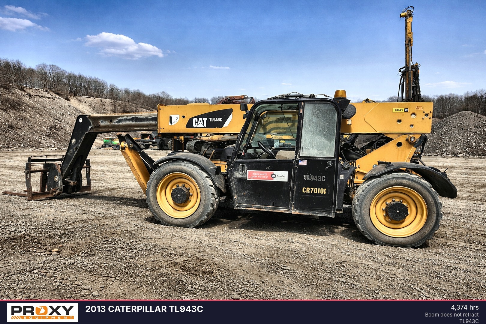 2013 CATERPILLAR TL943C in Scranton, PA