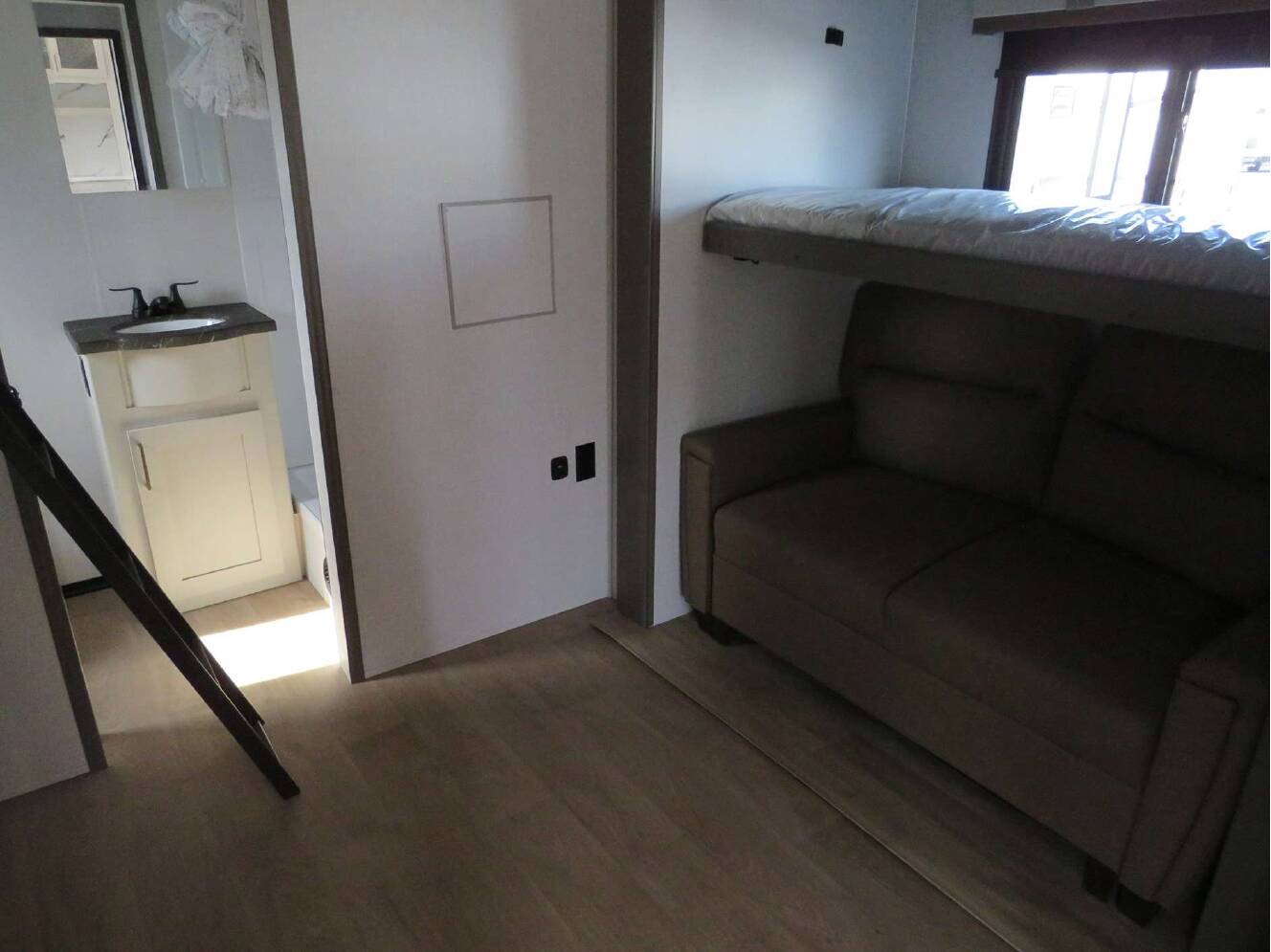 A photo of this 2026 East To West TANDARA 387BH