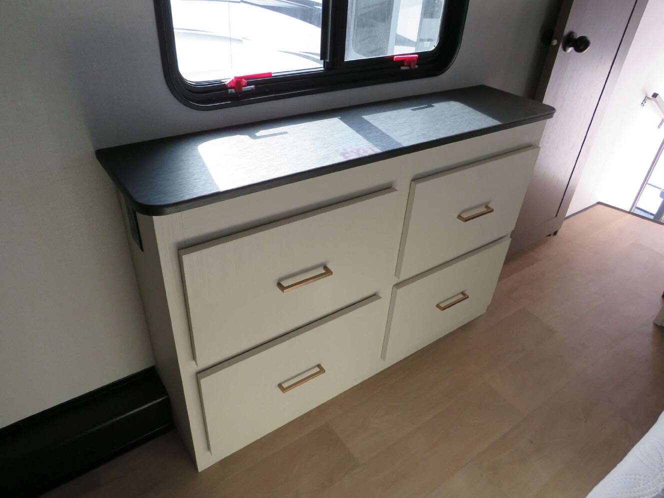 A photo of this 2026 East To West TANDARA 387BH