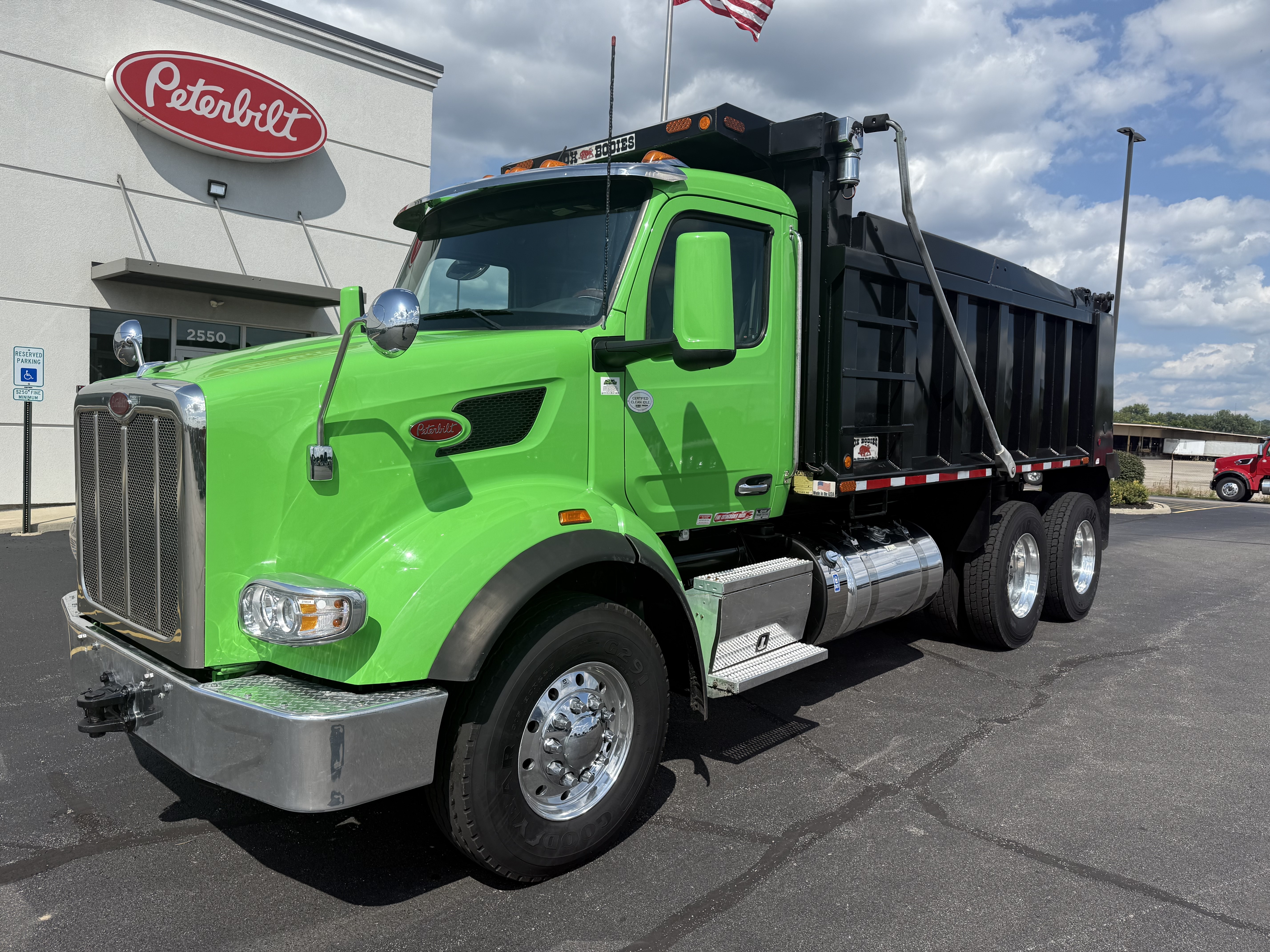 2024 Peterbilt 567 in Cincinnati, OH