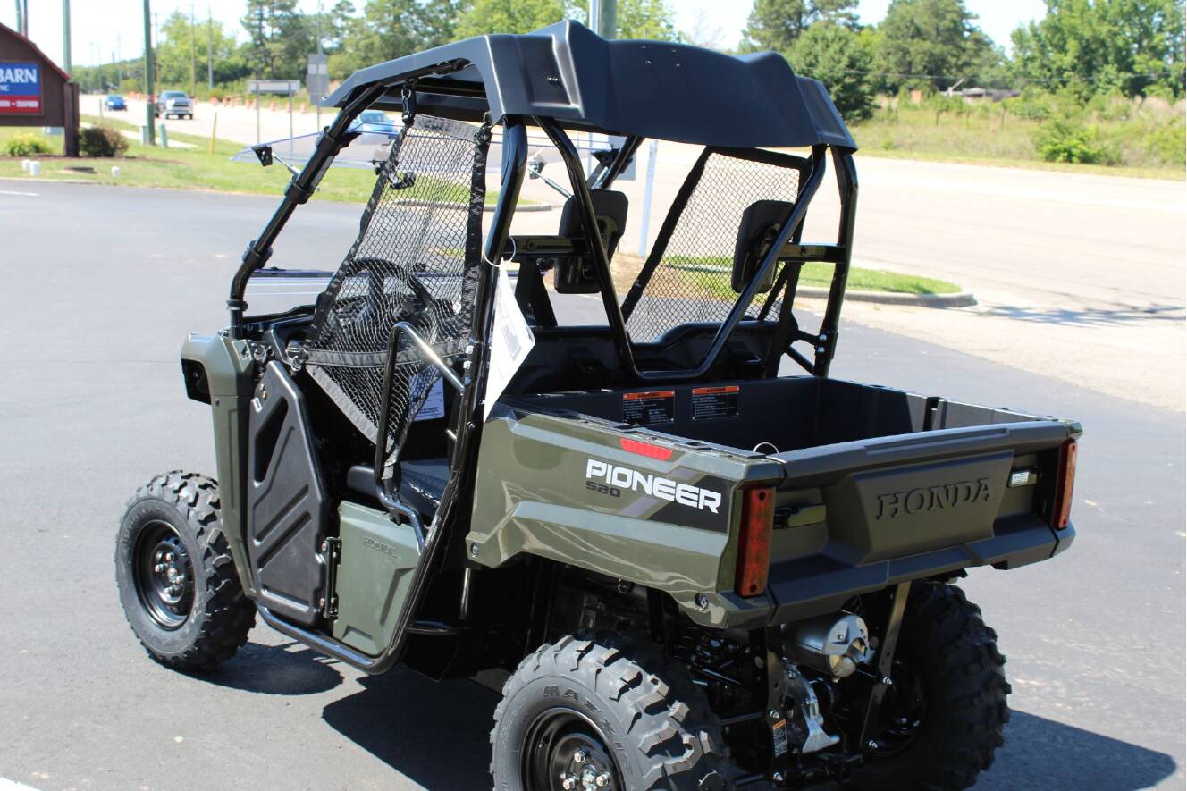 A photo of this 2026 Honda Pioneer 520