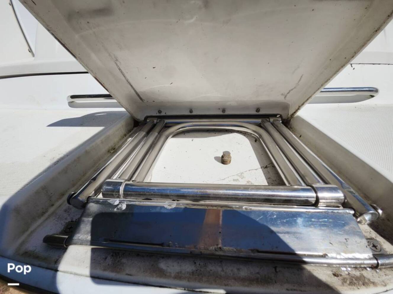 A photo of this 1999 Formula 280SS