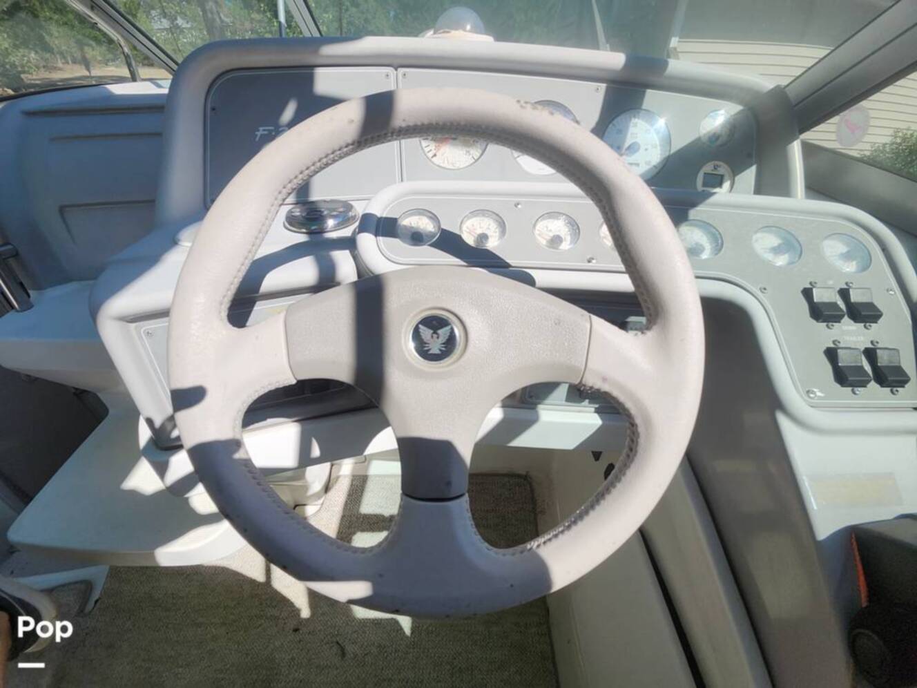 A photo of this 1999 Formula 280SS